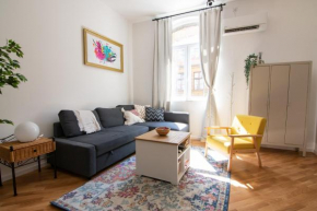 Artika - Chic & Sunlit Stay in Downtown Belgrade